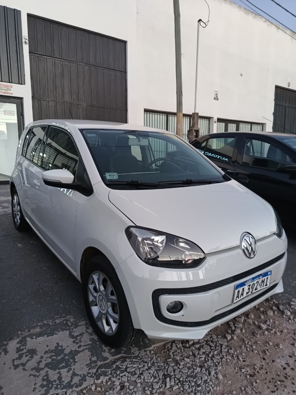 VOLKSWAGEN UP HIGH